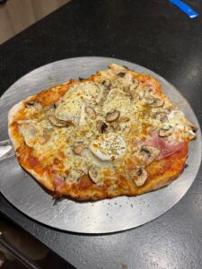 Pizza au feu de bois